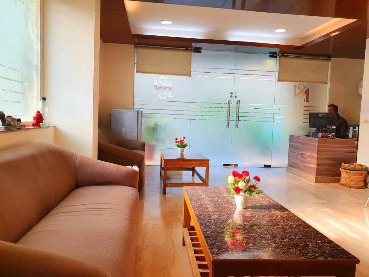 Hotel Merriment Alpha Noida Luaran gambar